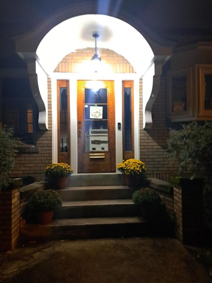 Harriott House, The Gallery Forest Room Terre Haute Exterior photo